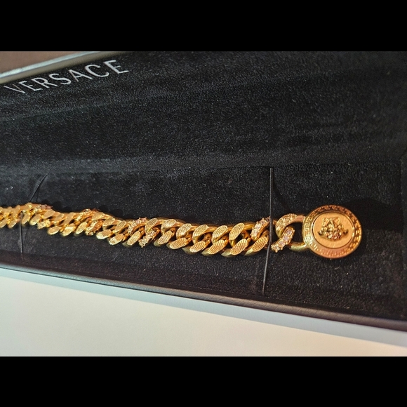 Genuine New Versace Bracelet - Picture 3 of 8